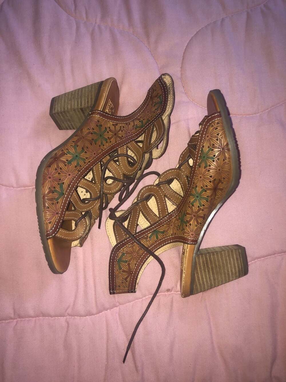 L'Artiste Spring Step Brown Leather Floral Cutout Lace-Up Heeled Sandals